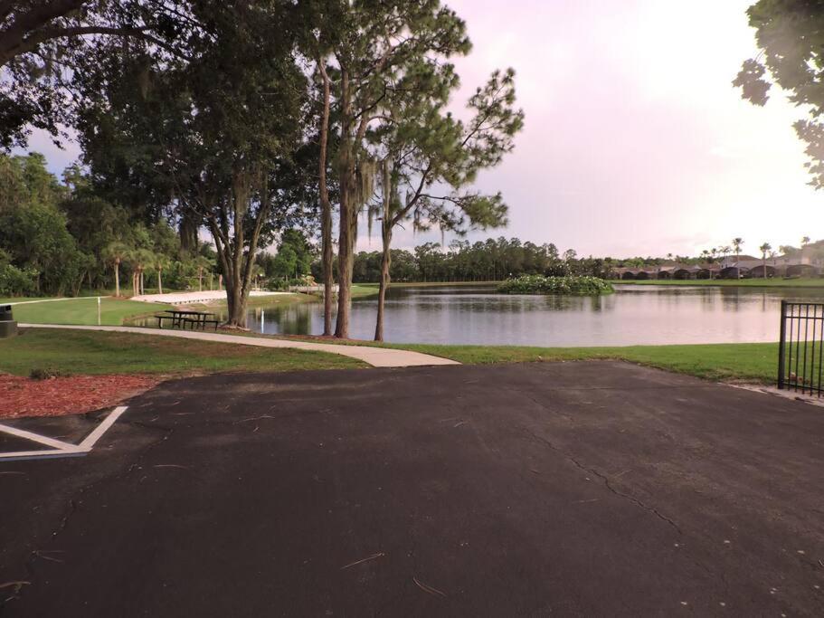 Enchanting Escape 3 Bedroom Minutes From Disney! Kissimmee Extérieur photo